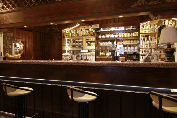Grand Hotel Des Alpes (San Martino di Castrozza, Siror)